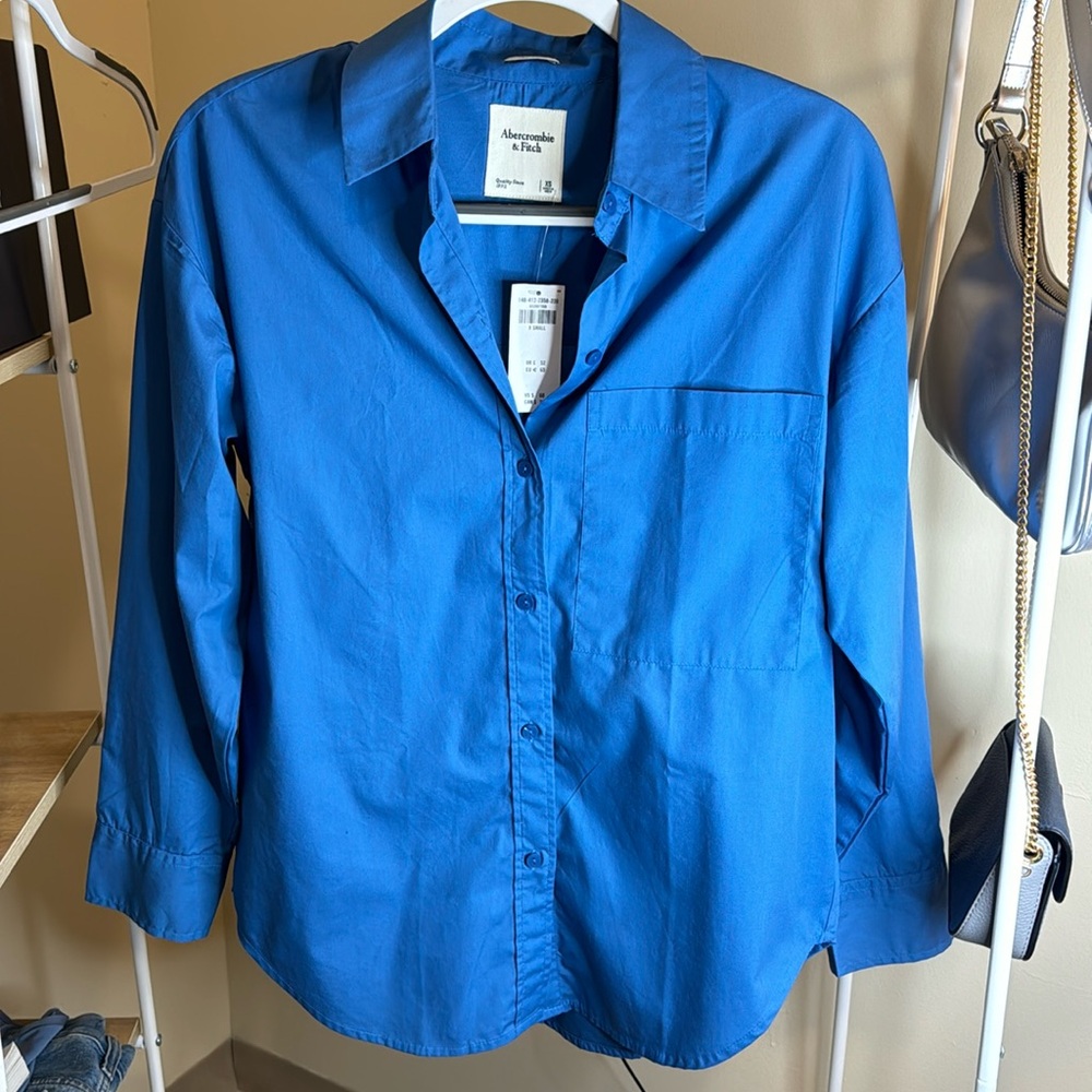 NWT Abercrombie Button-Up